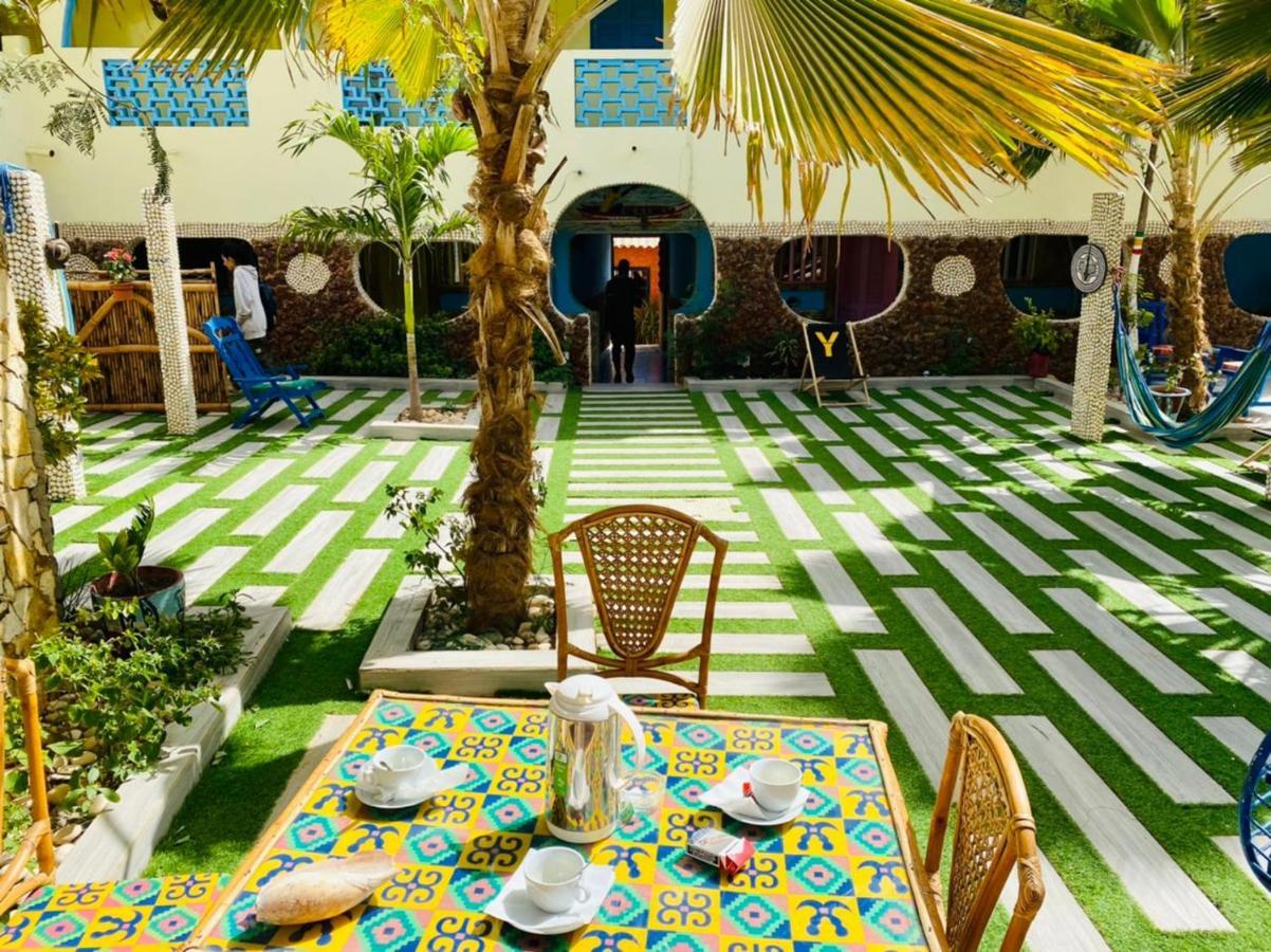 Hotel Mimosa Airport トゥバブ・ディアラオ エクステリア 写真